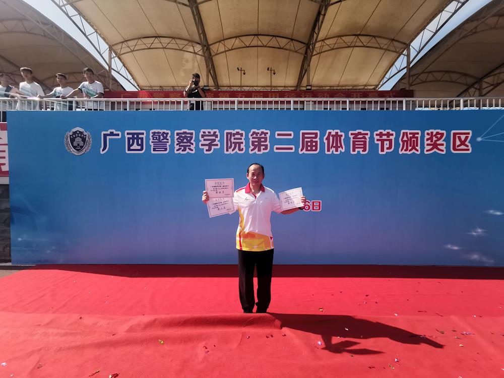 c2c066cba3544135a8cb266cf14bbe5e.jpg