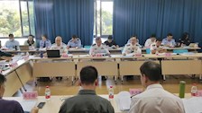 学校召开第一届教学指导委员会第五次会议