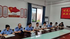 马克思主义学院理论学习中心组开展第三次学习