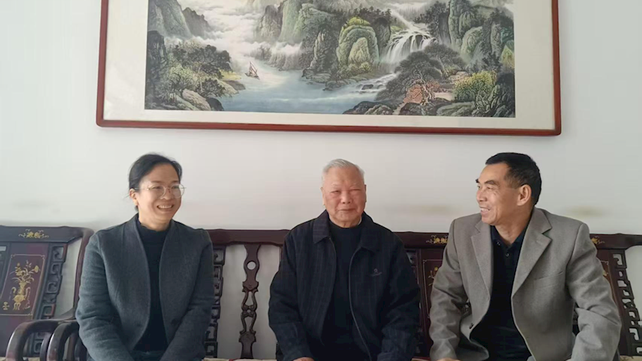 马克思主义学院开展2025年春节慰问活动