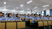 担复兴大业，做时代新人——侦查学院组织全体学生 参加“同上‘四史’思政大课”活动