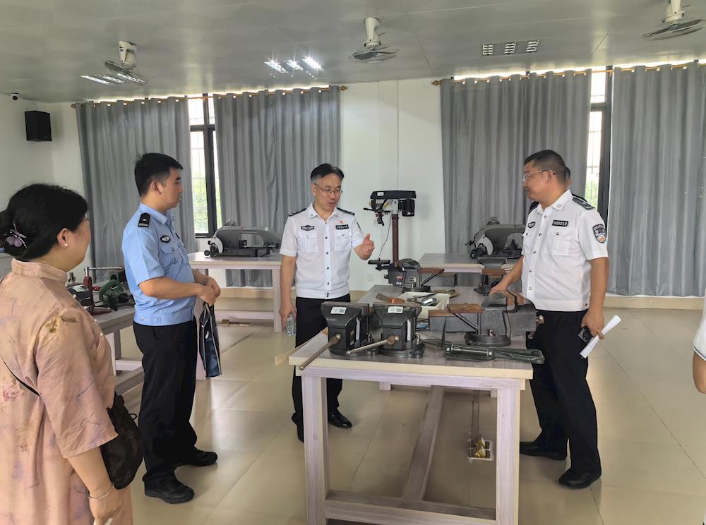 8d4690dc7e1d4111a437260082f7df4a.jpg 8d4690dc7e1d4111a437260082f7df4a.jpg