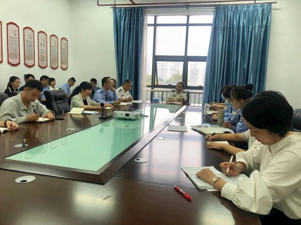 0a9851a1ec0b4ec9b2debb30535bf9b4.jpg 0a9851a1ec0b4ec9b2debb30535bf9b4.jpg