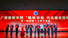  我校顺利举行第一届校园十大歌手比赛